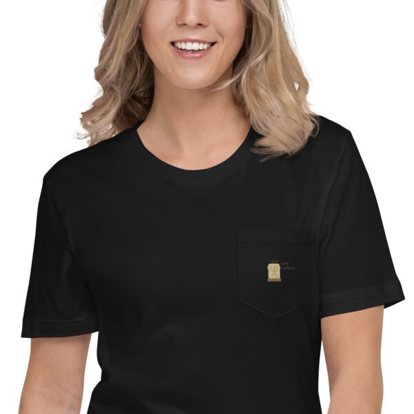 Camiseta con bolsillo unisex