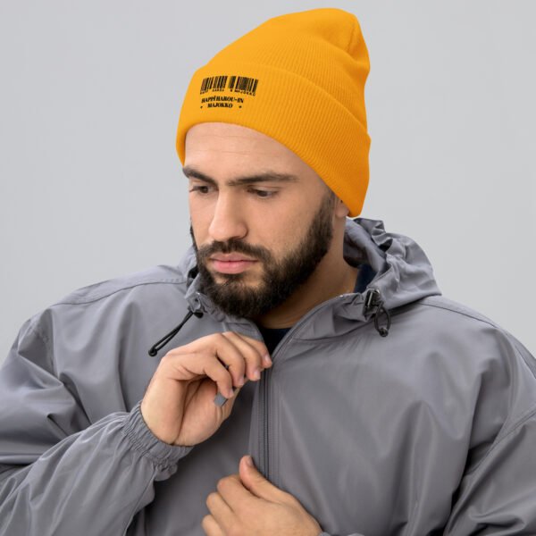 Gorro con borde vuelto codigo de barras