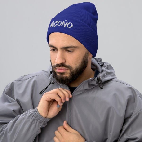 Gorro con borde vuelto