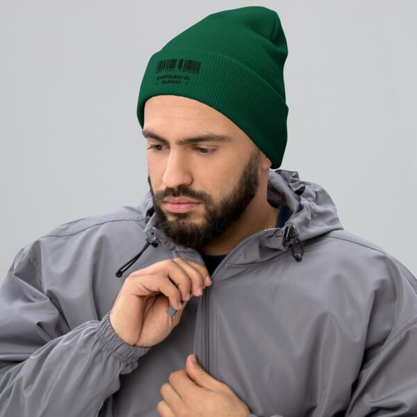 Gorro con borde vuelto codigo de barras