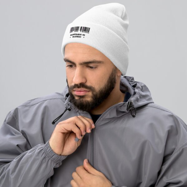 Gorro con borde vuelto codigo de barras
